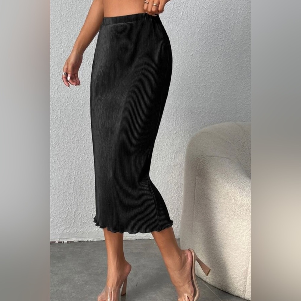 High Waist Black Skirt